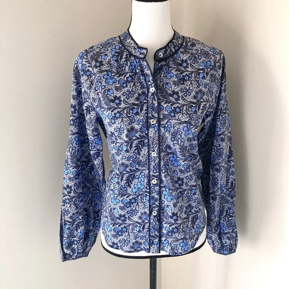 Evereve Sheila Floral Batik Piped Top Blue Black Size S